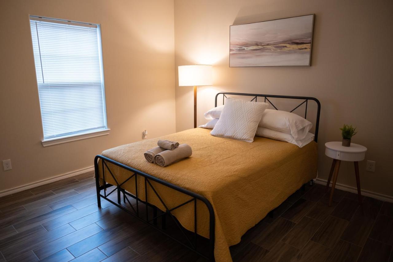 에든버그 Fabulous King Size Bed In A Gated Neighborhood! 아파트 외부 사진